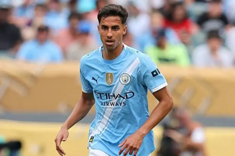 مشوار فيتور ريس بعد ستة أشهر في مانشستر سيتي: إلى أين يتجه الآن؟