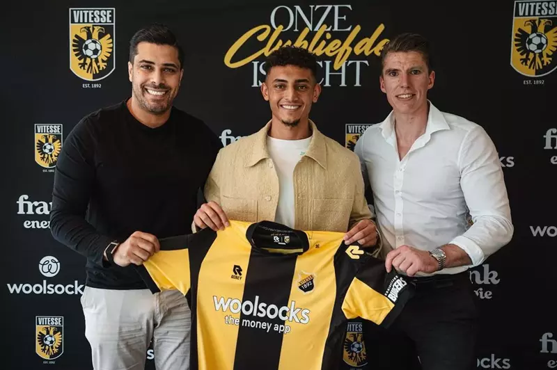 مصطفى أشرف تحت التهديد: شطب نادي فيتيس من الدوري الهولندي