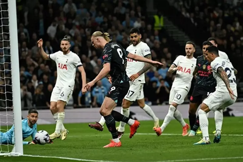 موعد والقناة الناقلة لمباراة مانشستر سيتي ضد توتنهام في الدوري الإنجليزي الممتاز