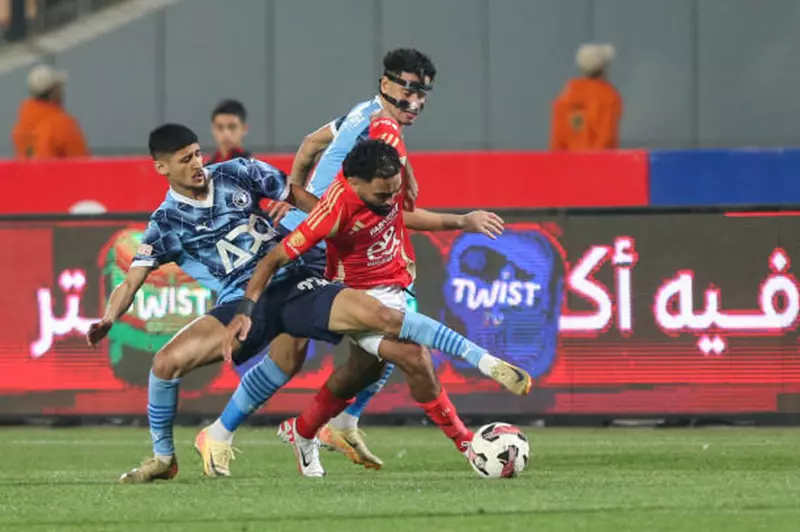 موعد ومصدر نقل مباراة الأهلي ضد بيراميدز في الدوري المصري الممتاز