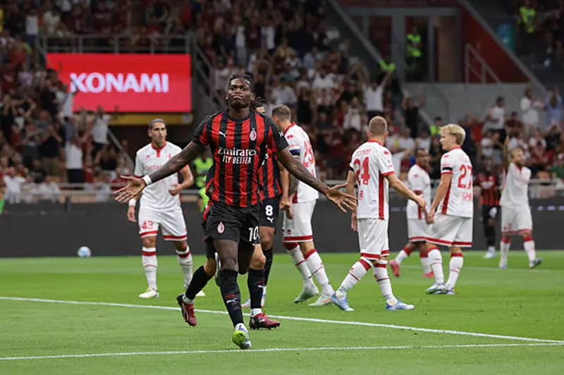 ميلان يتفوق على باري ويواصل رحلة كأس إيطاليا بنجاح