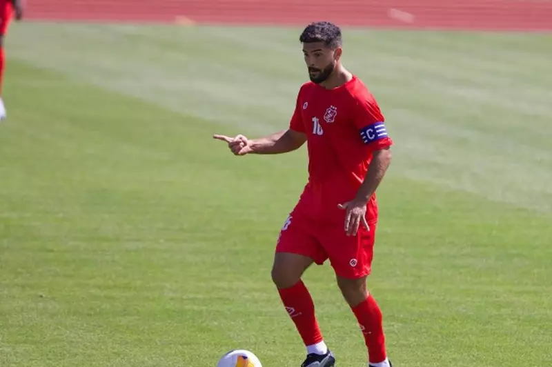 نادي الكويت يتفوق ودياً على شباب سلافيا براج بمشاركة القائد سام مرسي