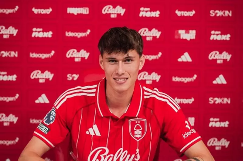 نوتنجهام يضم نيكولو سافونا من يوفنتوس