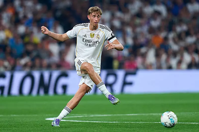 هويسين وكروس: تحولات استراتيجية في أداء ريال مدريد