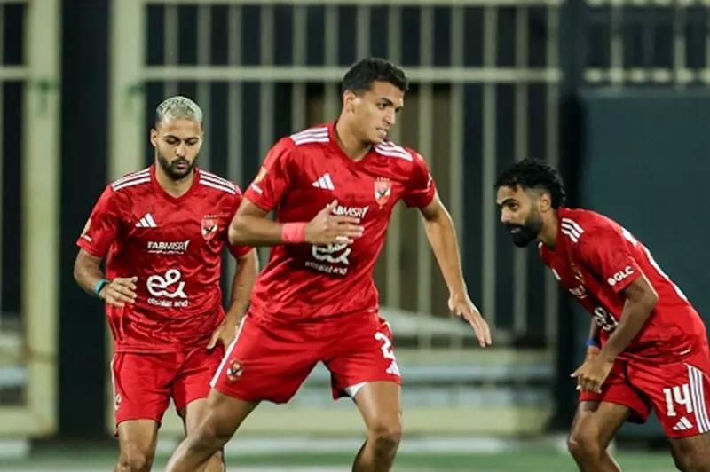 والد ياسين مرعي يوضح موقف “مدافع الأهلي” من مباراة غزل المحلة وبيراميدز