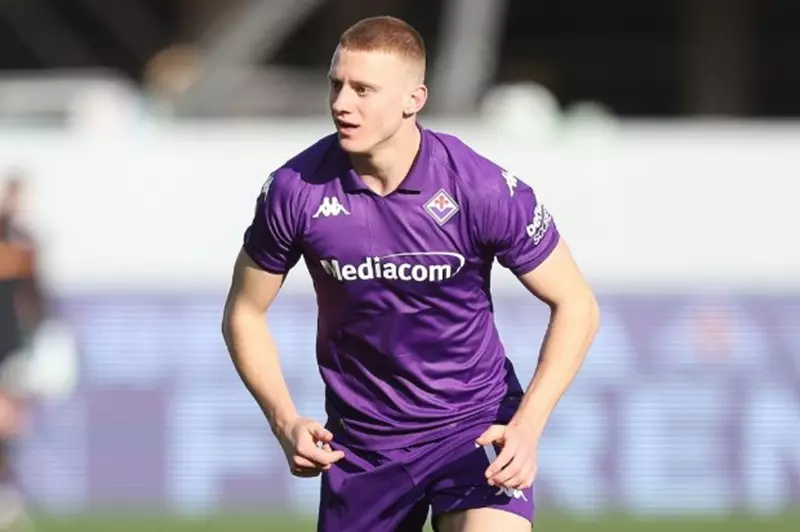 وسط التحديات الأوروبية.. مانشستر يونايتد يسعى لضمان موهبة فيورنتينا الجديدة