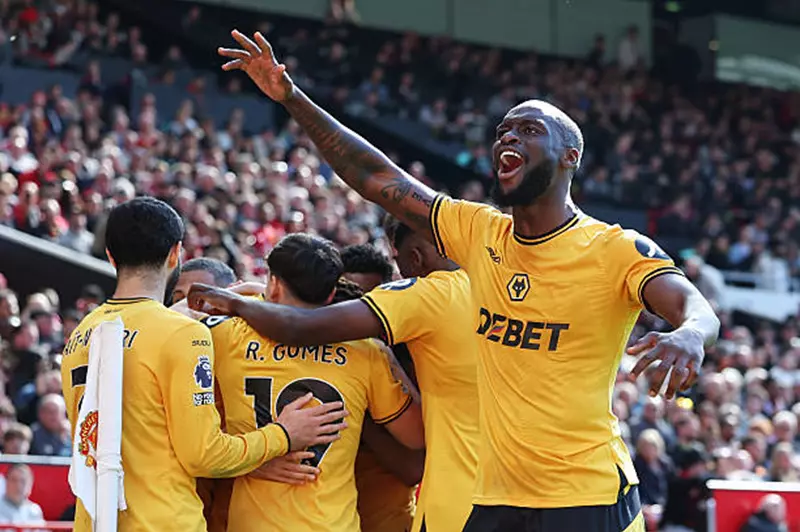 ولفرهامبتون يستهدف ضم نجم بيرنلي لتعزيز صفوفه