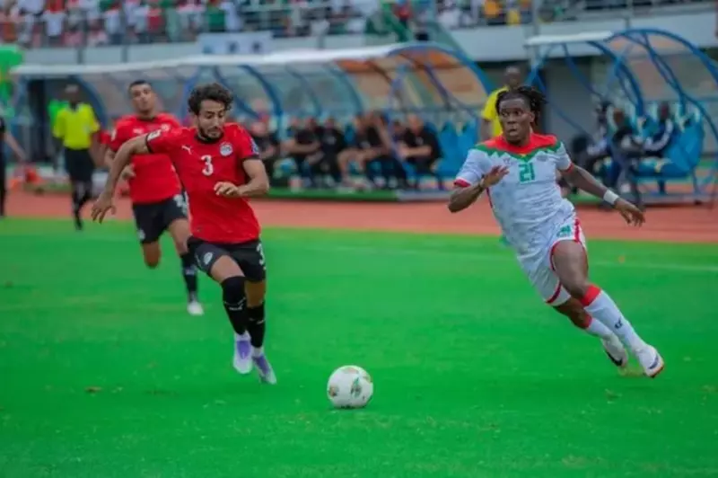 أبرز لقطات مباراة منتخب مصر ضد بوركينا: إصابة مرموش وسباق السرعة