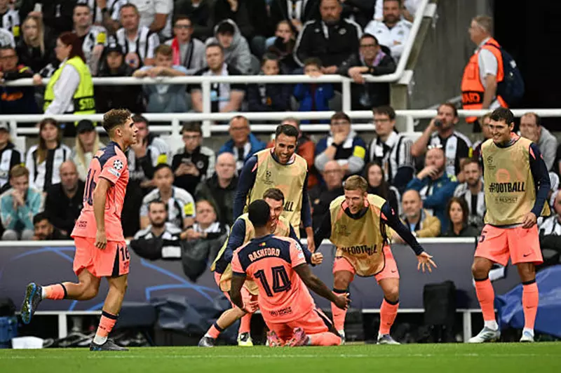 أداء راشفورد المميز وتأثيره في فوز برشلونة على نيوكاسل