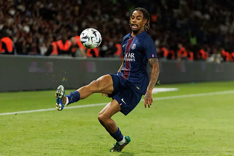 أزمة إنريكي قبل الكلاسيكو وغياب باركولا عن قائمة باريس سان جيرمان