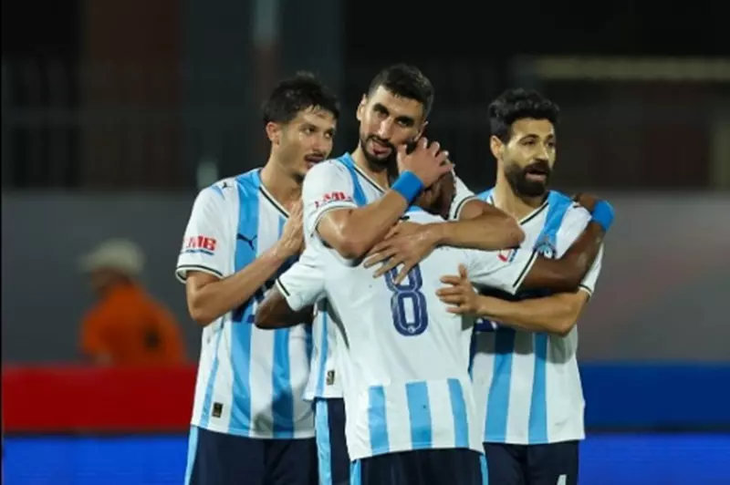 إنجاز بيراميدز: تسلم شهادة المشاركة في كأس إنتركونتيننتال