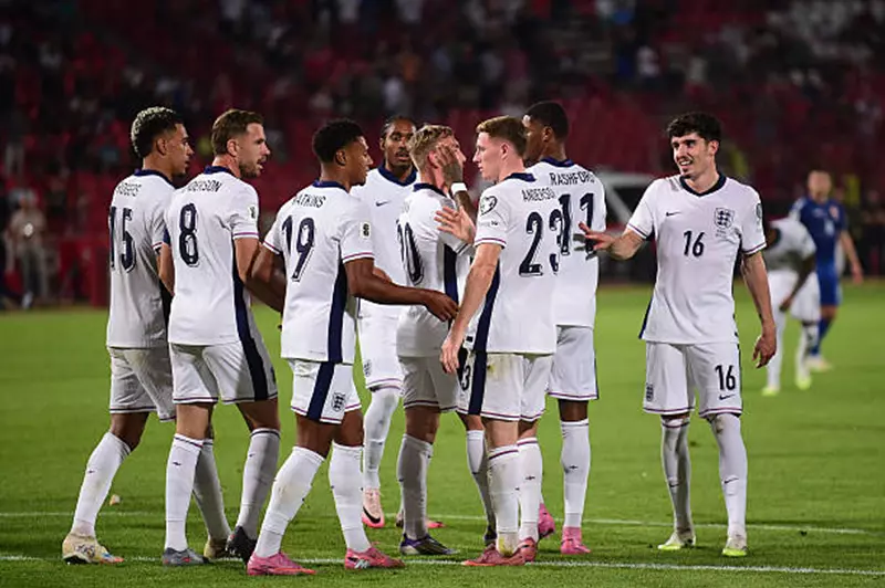 إنجلترا تتألق بخماسية أمام صربيا وألبانيا تحقق فوزاً مهماً على لاتفيا