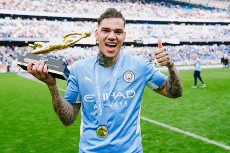 إيدرسون: حارس المرمى الذي غير قواعد اللعب في الدوري الإنجليزي