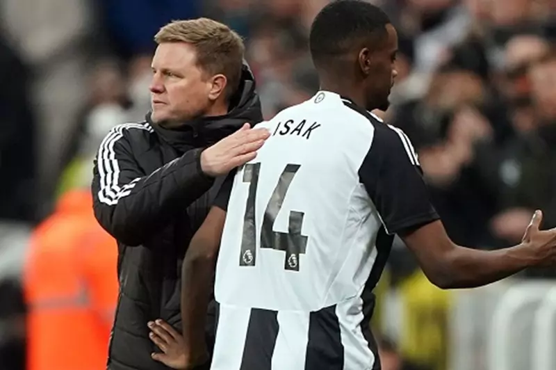 إيدي هاو يؤكد تأقلم هجوم نيوكاسل بعد غياب إيزاك