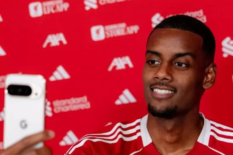 استراتيجيات إيزاك في هجوم ناري: هل يحافظ على لقب الدوري في أنفيلد؟