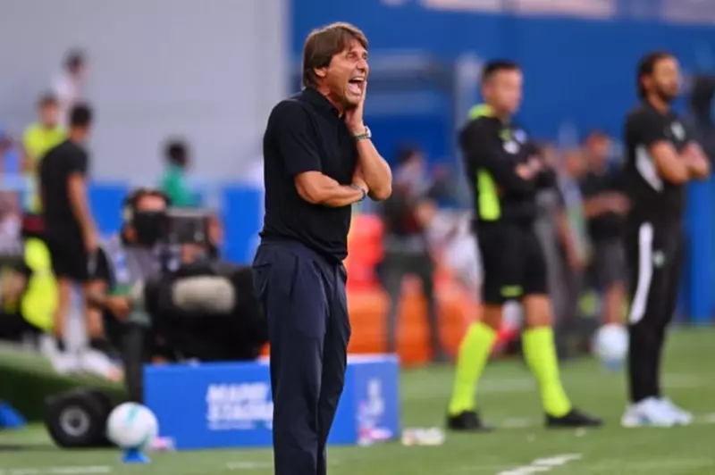 استعدادات نابولي الدفاعية بعد إصابة رحماني وتحضير ثنائي بديل