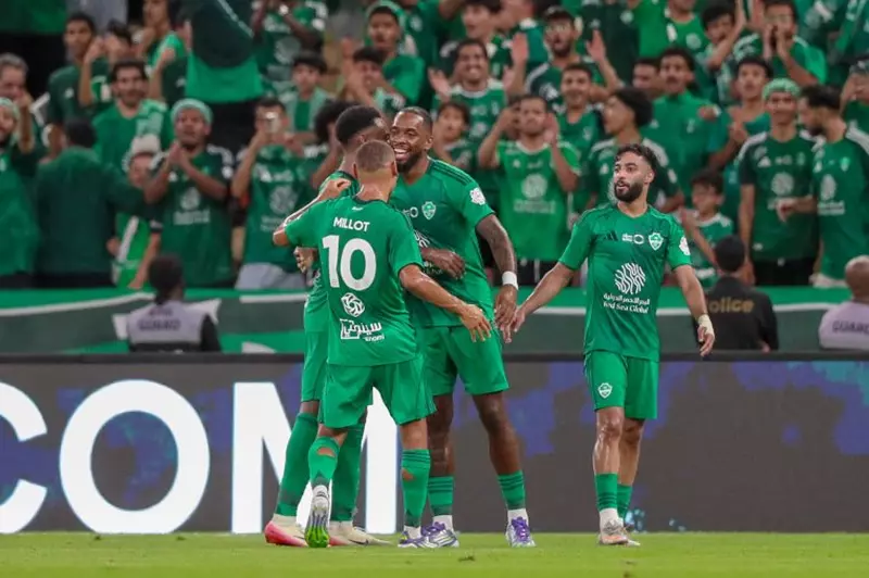 البروفة النهائية: المواجهة المرتقبة بين أهلي جدة والهلال