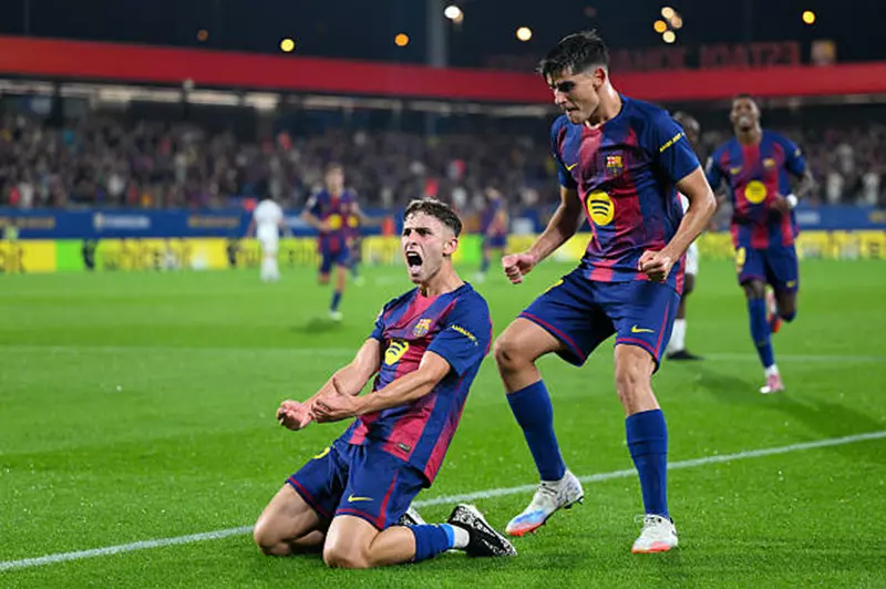 التزام لوبيز ببرشلونة amid اهتمام تشيلسي