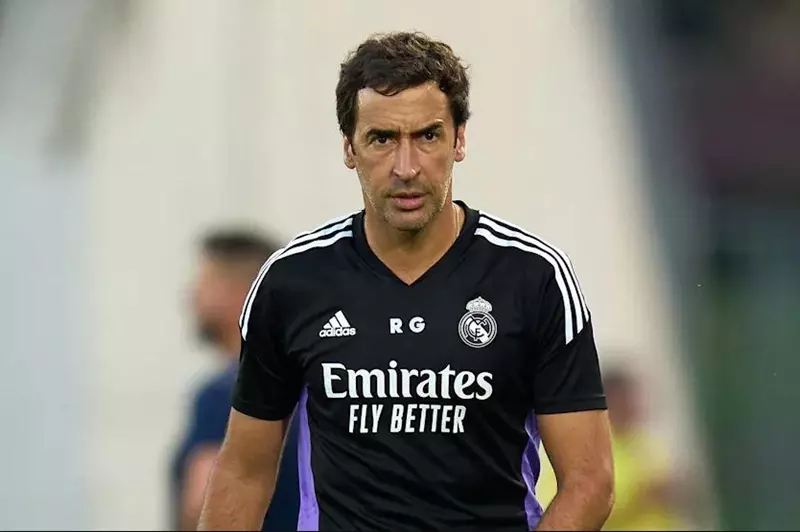 باير ليفركوزن يسعى لتعيين راؤول جونزاليس كمدرب جديد خلفاً لتين هاج