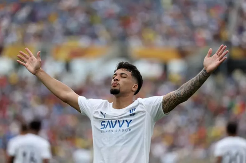 تحديثات قائمة الهلال: ضم ليوناردو بدلاً من كانسيلو