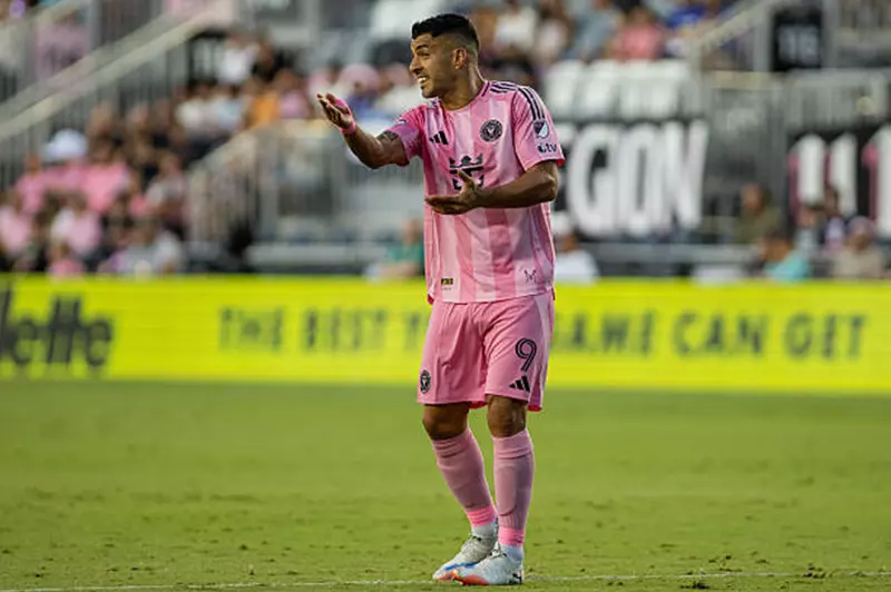 تحليل عميق لآراء سواريز حول نونيز ولاوتارو