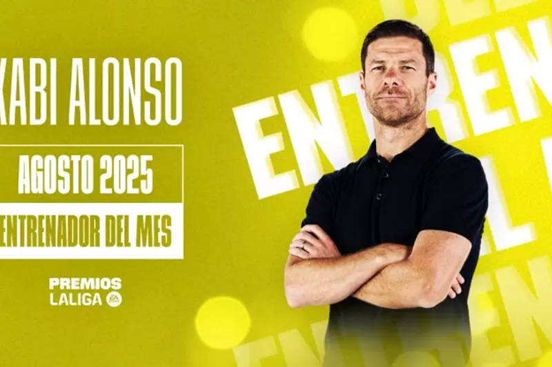 تشابي ألونسو يحقق إنجازًا استثنائيًا بفوزه بجائزة مدرب شهر أغسطس في الليجا