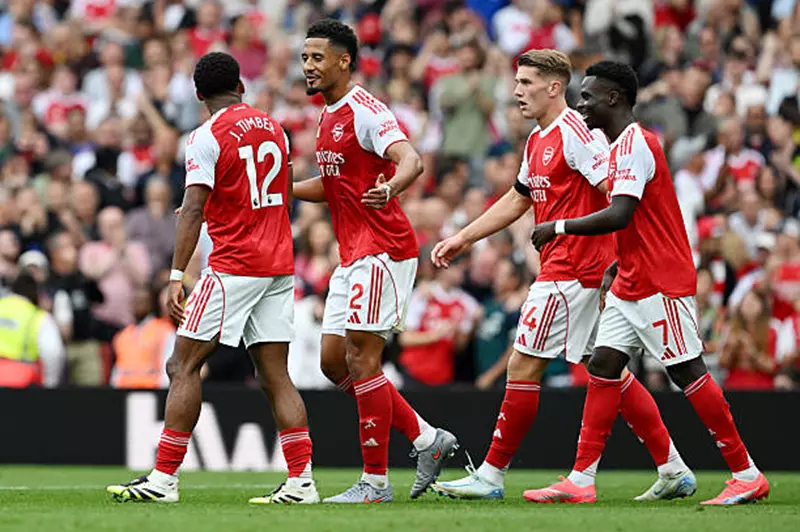 تشكيلات الفرق الكبرى: عودة ساليبا وتأثير ساكا وإيزي على أرسنال