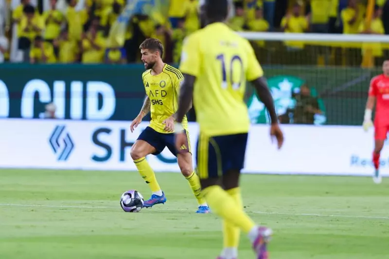 تصميم استراتيجي لتحليل ترتيب الدوري السعودي بعد جولة النصر الثانية