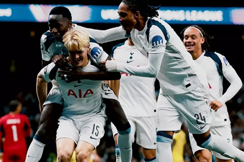 توماس فرانك يُحقق انطلاقة ناجحة مع توتنهام في دوري الأبطال ضد فياريال