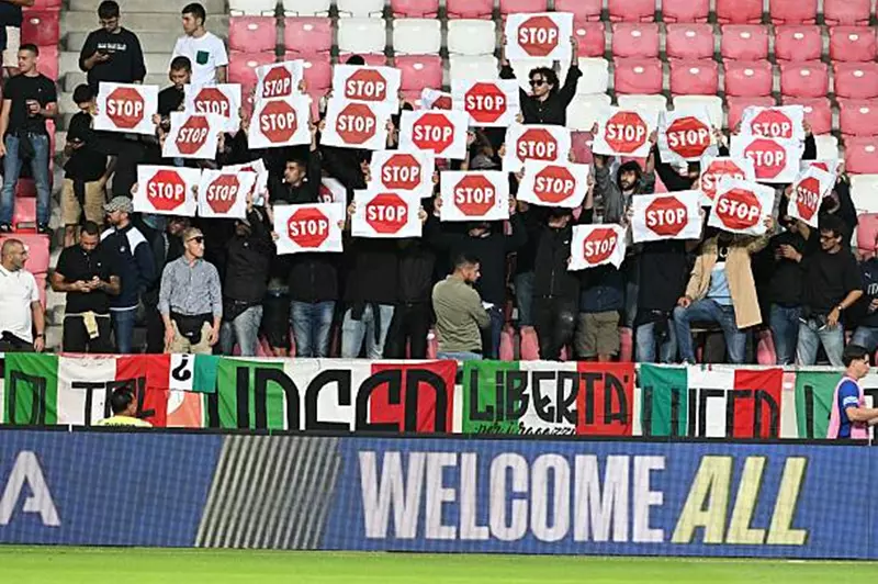 جماهير إيطاليا تحرج الكيان الصهيوني في حدث رياضي تاريخي