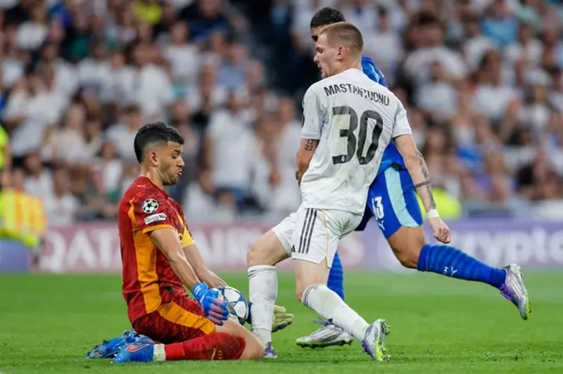 حارس مارسيليا يحقق إنجازًا تاريخيًا بـ10 تصديات في دوري الأبطال