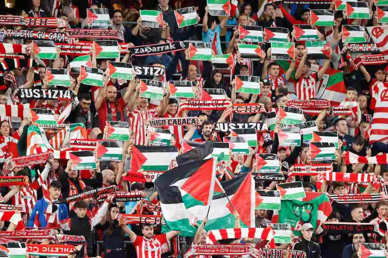 رئيس الليجا يؤكد دعم الحق الفلسطيني وسط الأزمات غزة الإنسانية