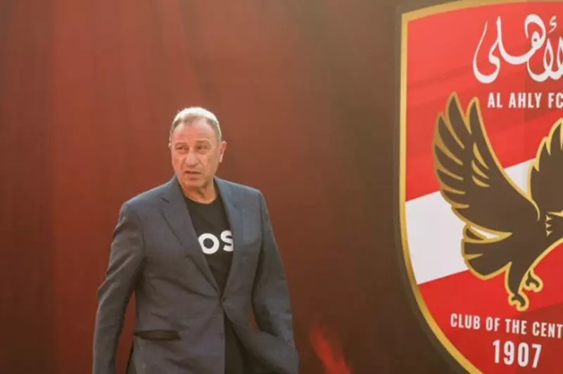 رفض مجلس إدارة الأهلي قرار الخطيب بالانسحاب من إدارة النادي رسميًا