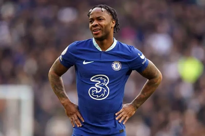 سترلينج يرفض عرضين من أندية دوري الأبطال بعد خروجه من تشيلسي