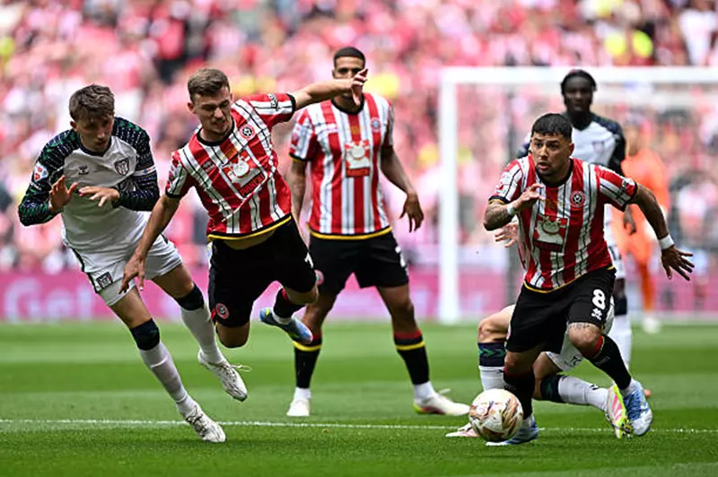 شيفيلد يونايتد ينهي عقد مدربه سيلس بسبب النتائج السلبية