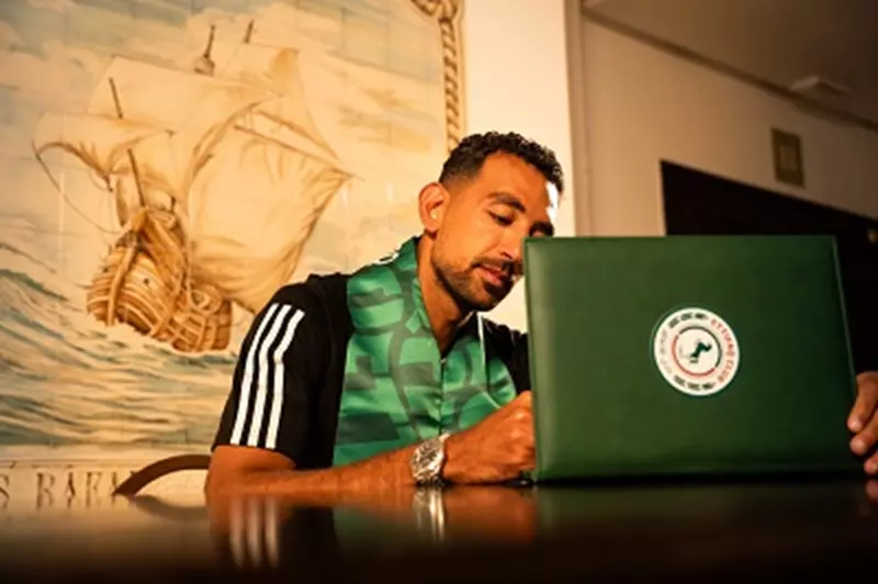 صلاح وأبو تريكة وغالي: من هو اللاعب المثالي في تاريخ الكرة المصرية؟