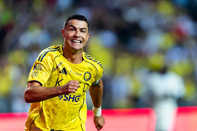 طريق الألف هدف: إنجاز رونالدو في الدوري السعودي ضد الرياض