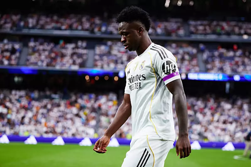 عاد 5 سنوات إلى الوراء: تحليل أزمة دقائق اللعب لفيينيسيوس في ريال مدريد