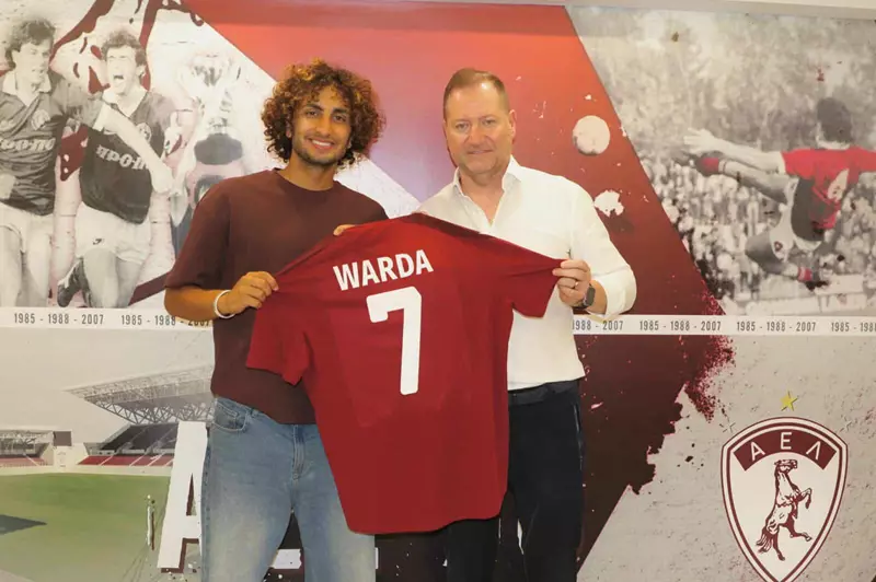 عمرو وردة: عودة مثيرة إلى لاريسا اليوناني لموسم جديد