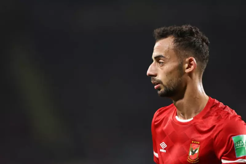 عودة عبد القادر للأضواء: الأهلي يستعيد نجمه بعد غياب 165 يومًا أمام حرس الحدود