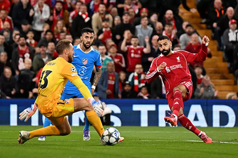 فانتازي يلا كورة: تحليل تكتيكي لتشكيل محمد صلاح في الكشافة