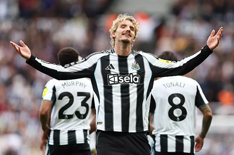 فولتمايد يتألق في أول مباراة له مع نيوكاسل يونايتد بعد 29 دقيقة من اللعب