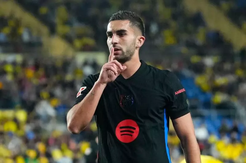 فيران توريس يطالب بتجديد عقده مع برشلونة: تفاصيل وآفاق مستقبلية