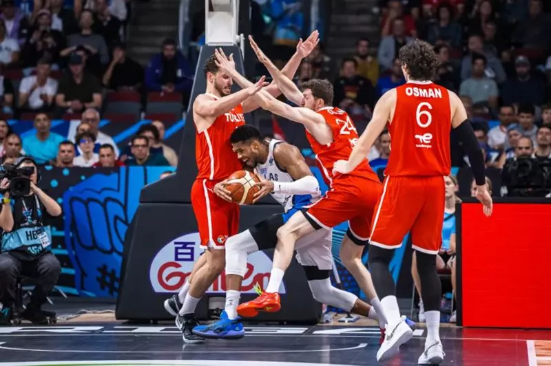 كرة سلة: قمة نارية في نهائي أمم أوروبا بين ألمانيا وتركيا