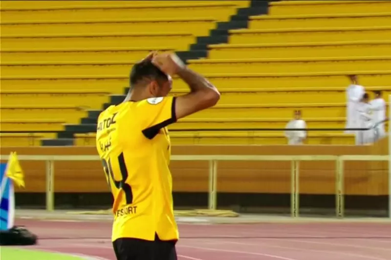 كهربا يتألق مع القادسية في الدوري الكويتي: هدف وإبداع يلعبان دور البطولة