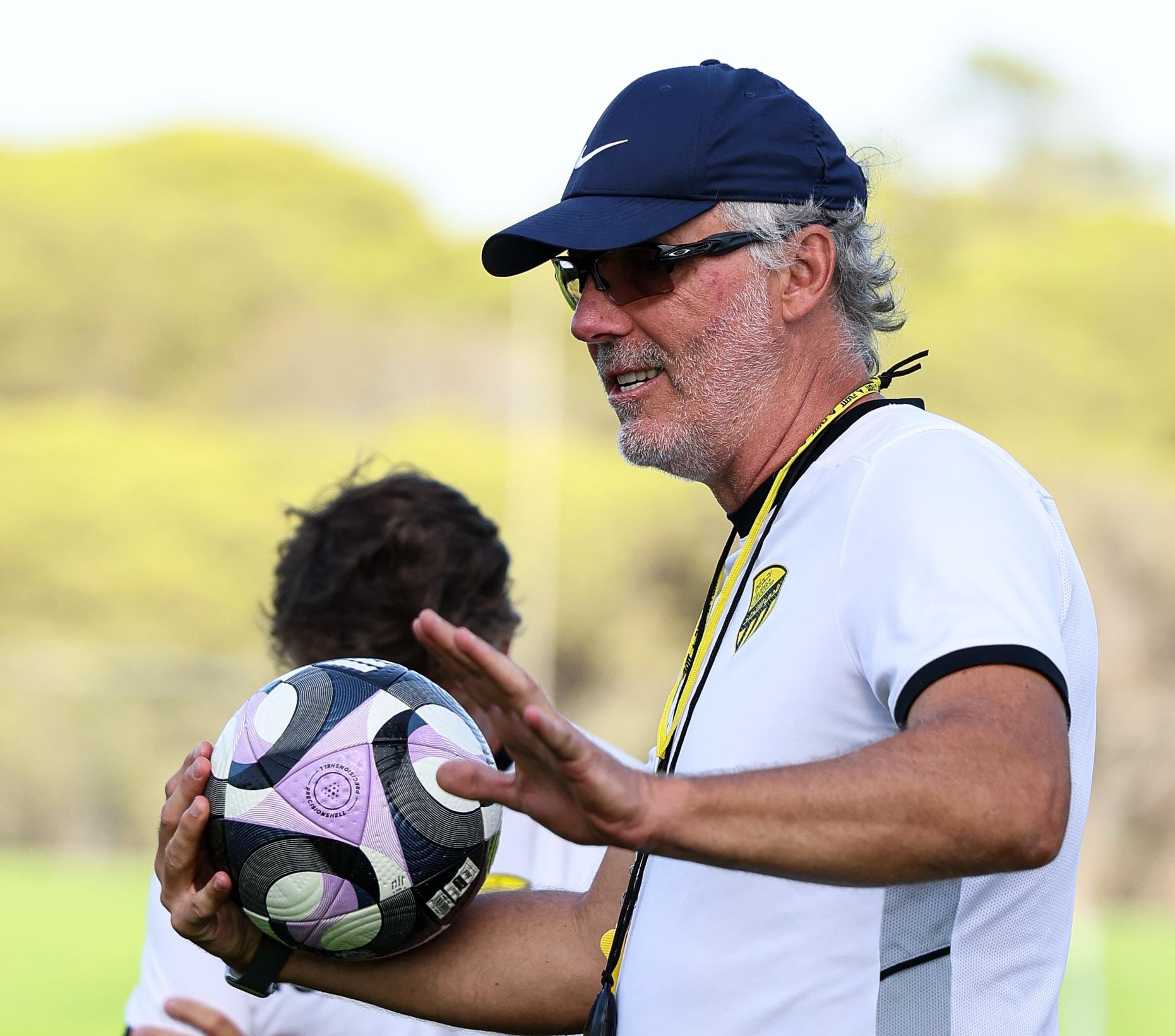 بلان يجهز مفاجآت في تشكيلة الاتحاد أمام النصر