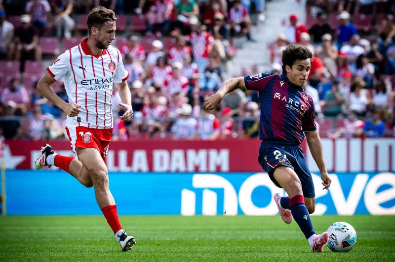 ليفانتي يحقق انتصاراً قاسياً على جيرونا برباعية مدمرة في الدوري الإسباني