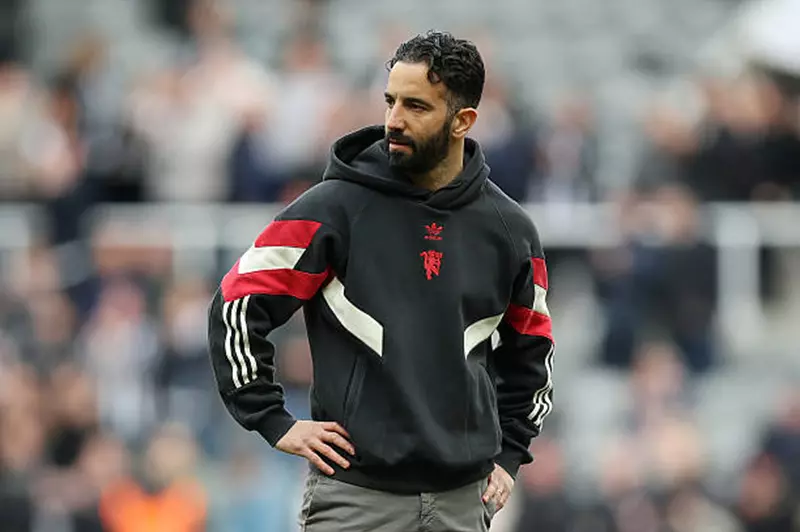 مرشح رئاسة بنفيكا ينفي أي مفاوضات مع المدرب أموريم