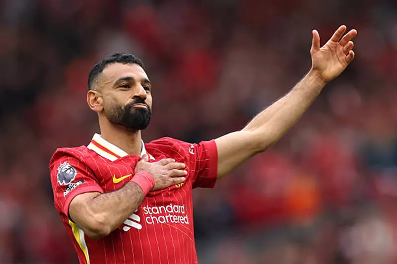 معادلة جيرارد: محمد صلاح يسعى للإنجاز التاريخي ضد إيفرتون