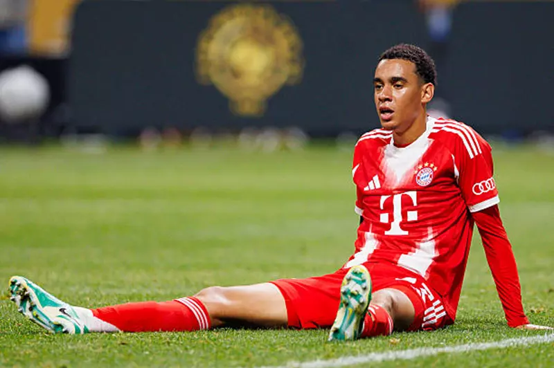 موسيلاتا: طموحي العودة للملاعب قبل عام 2025